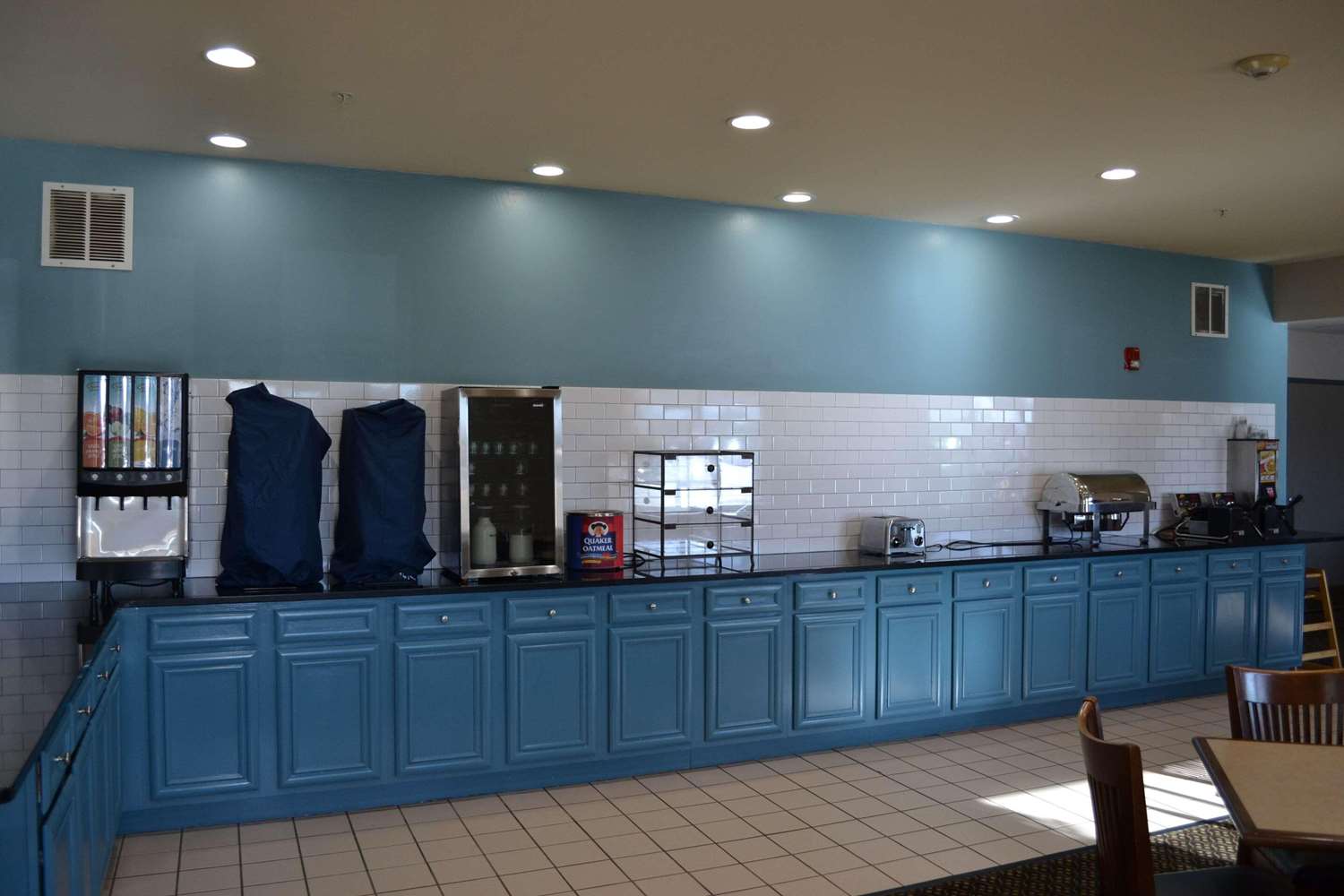 Country Inn and Suites By Radisson Gurnee 29/31
