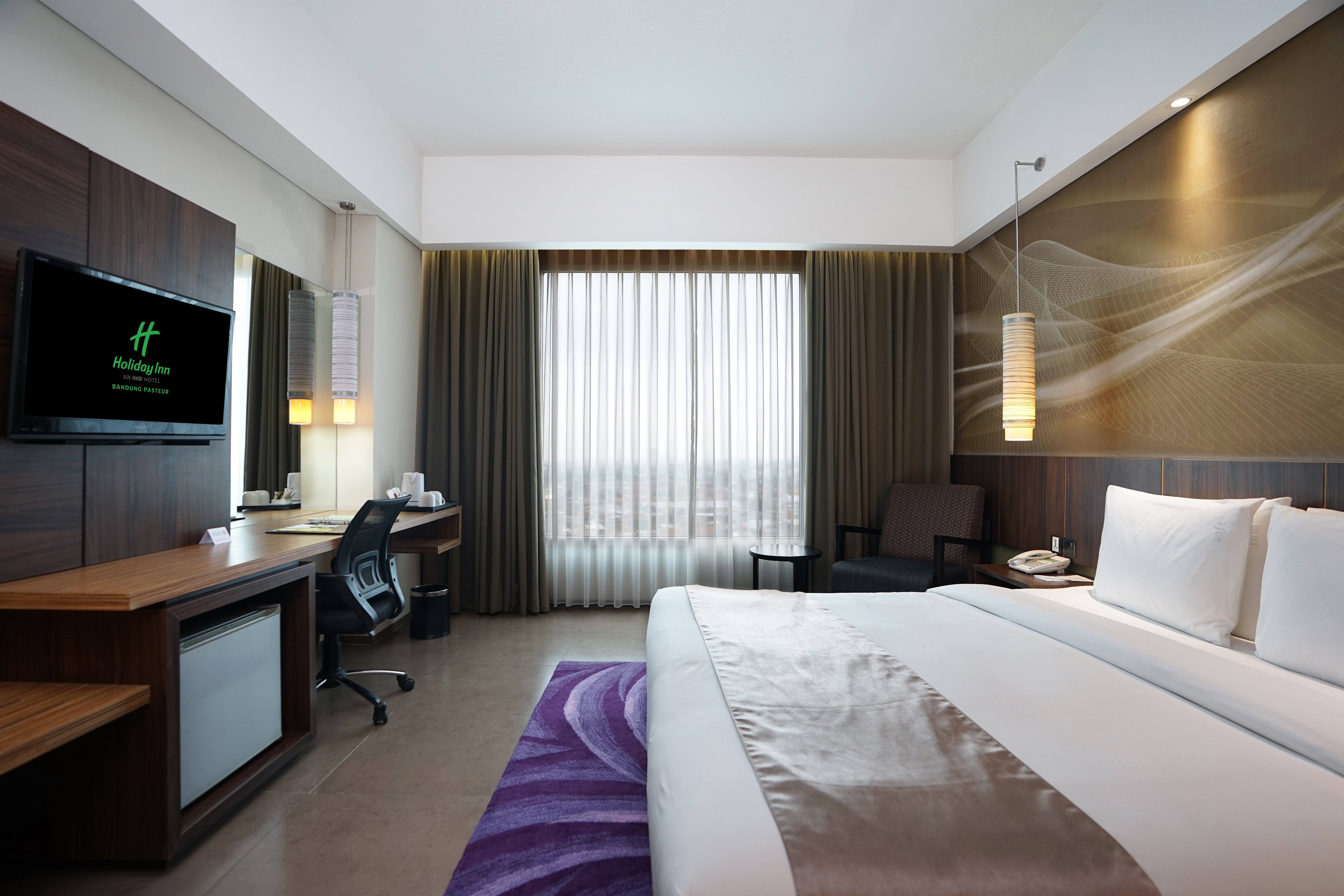Holiday Inn Pasteur 15/50