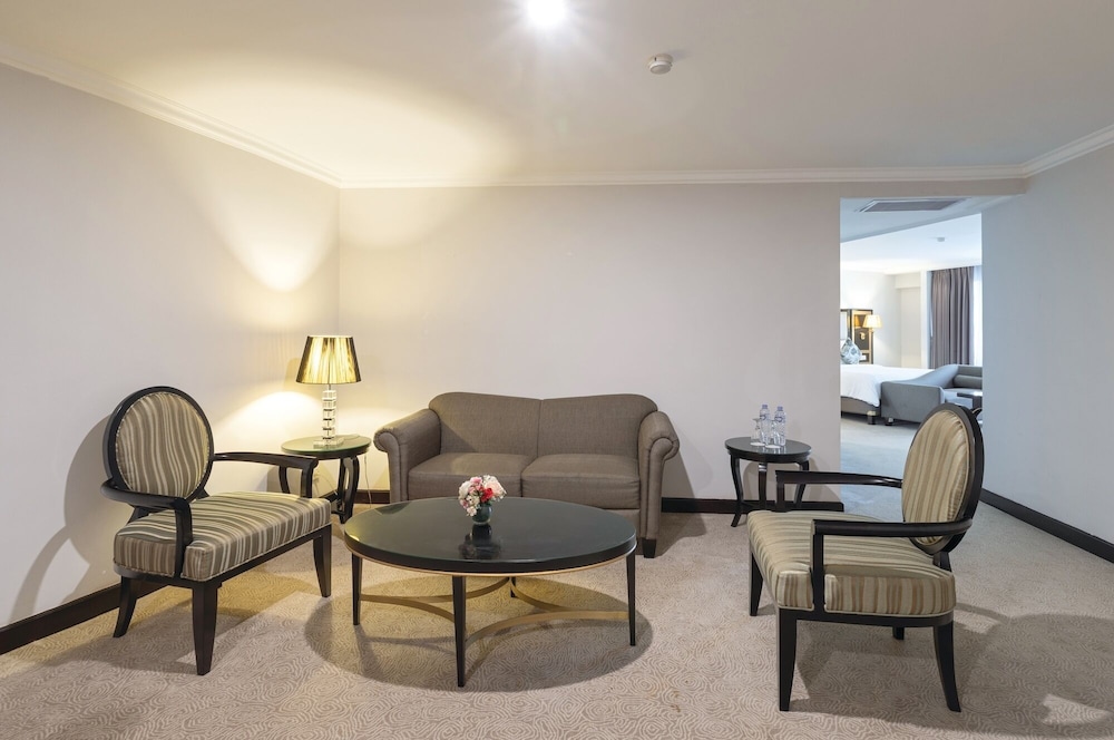 ARTOTEL Suites Aquila - Bandung 35/50