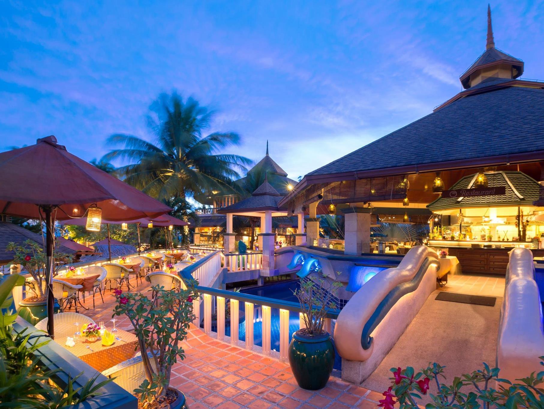 DELUXE, VILLA, HOT TUB