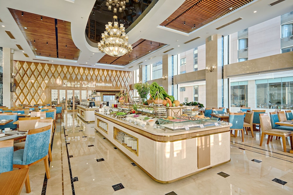 Paris Deli Danang Beach Hotel 11/80