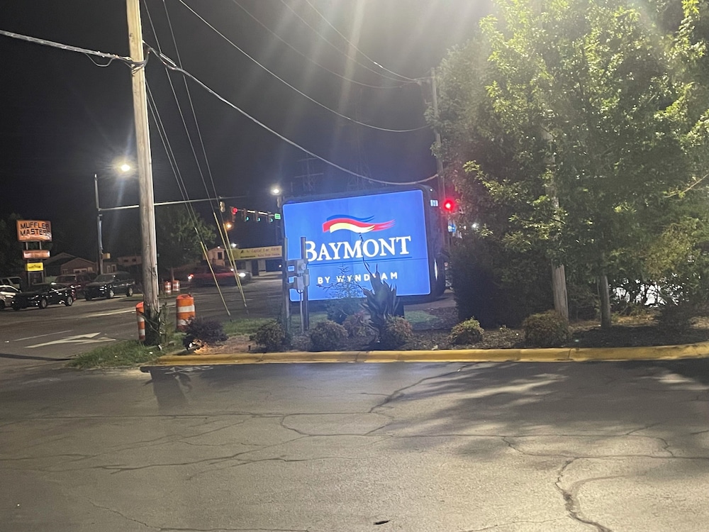 Baymont by Wyndham Rock Hill 14/52