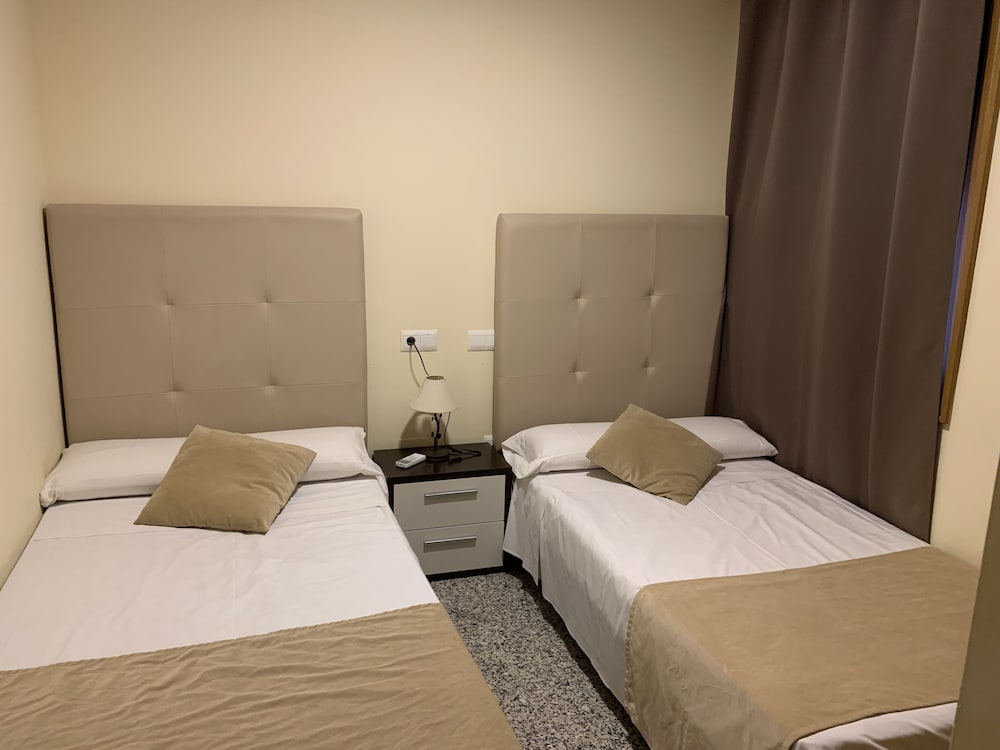 1 BEDROOM, APARTMENT, TERRACE