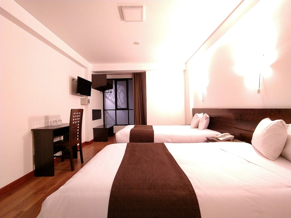 Illas Inn 12/50