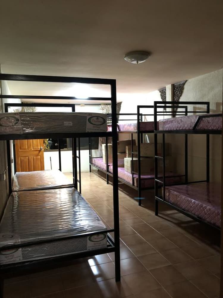 Dikachaya Hostel 20/45