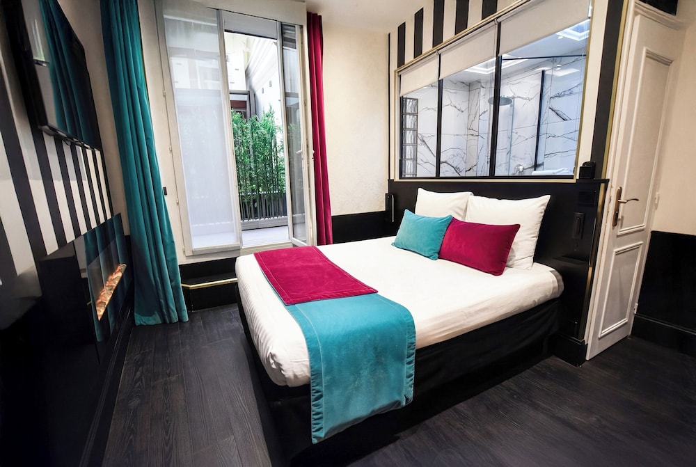 Hotel Peyris Opera 28/71