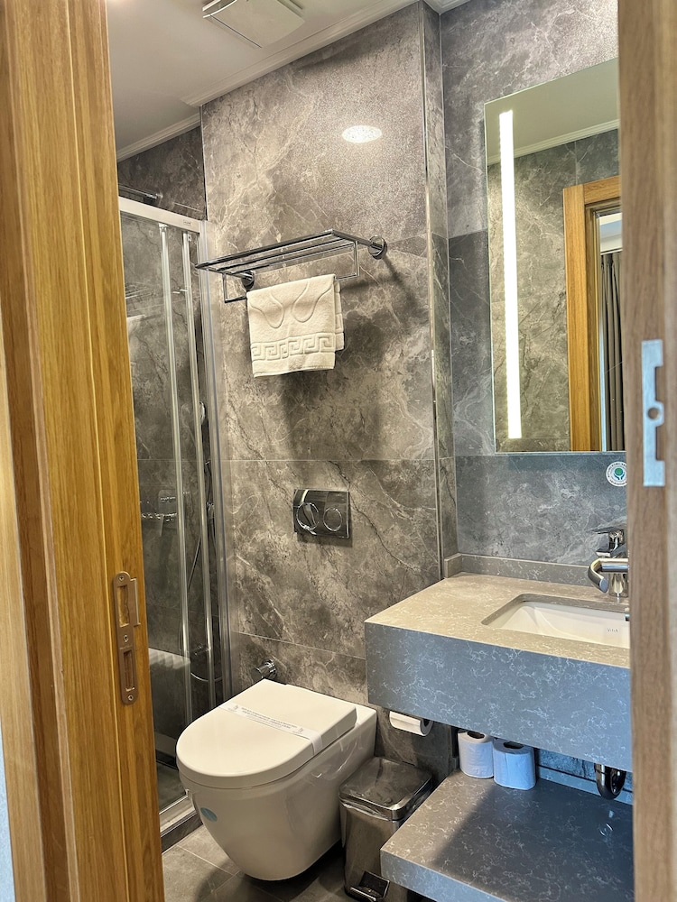 Hotel Ravi Istanbul 55/58