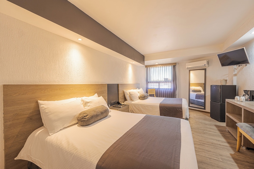 Hotel Malibu 23/74