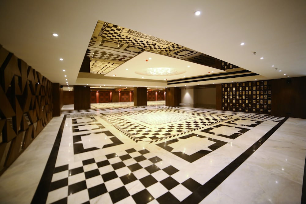 Five Petals Hotel & Banquets 4/24