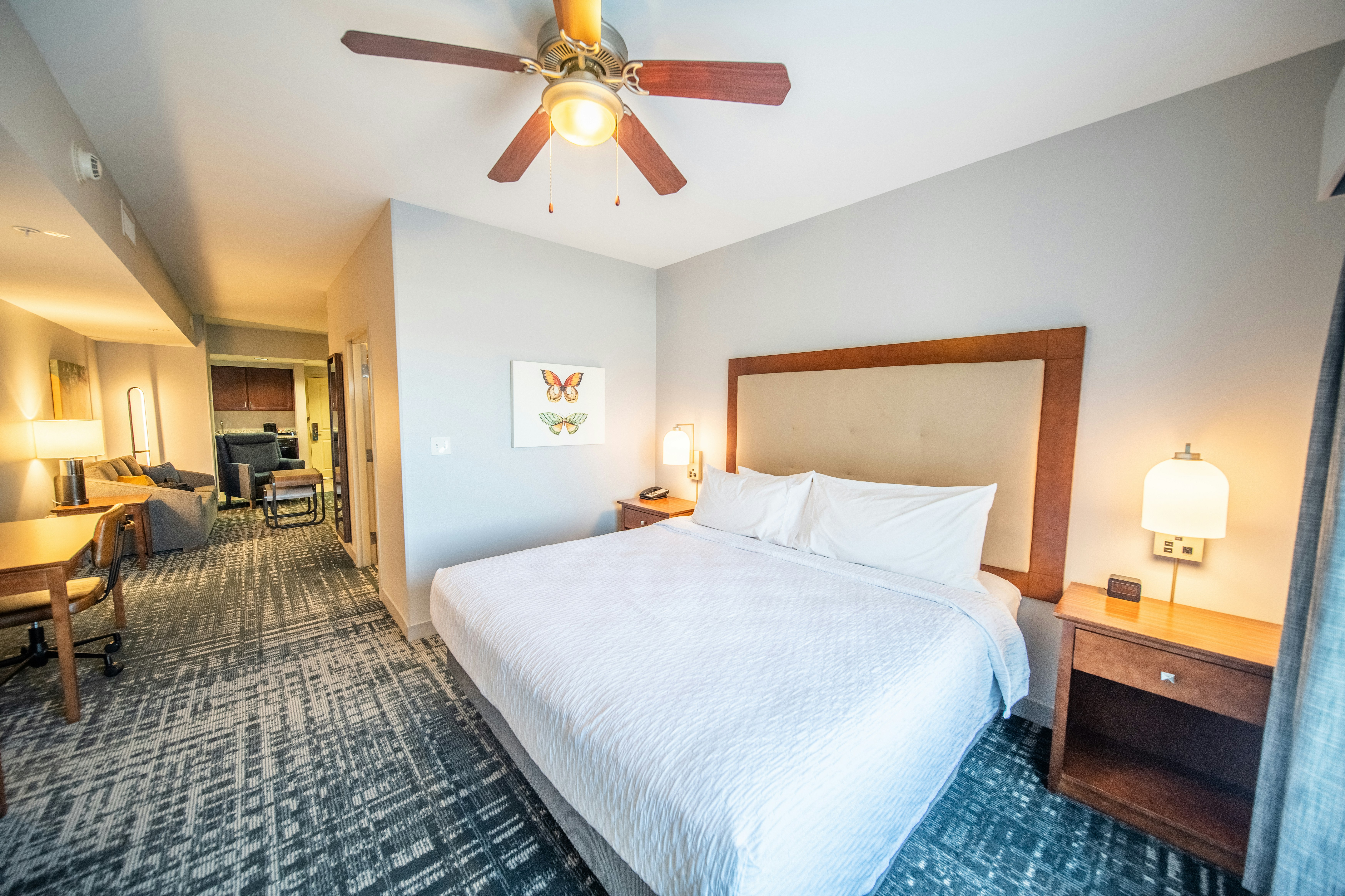 DELUXE, STUDIO, SUITE, KING BED