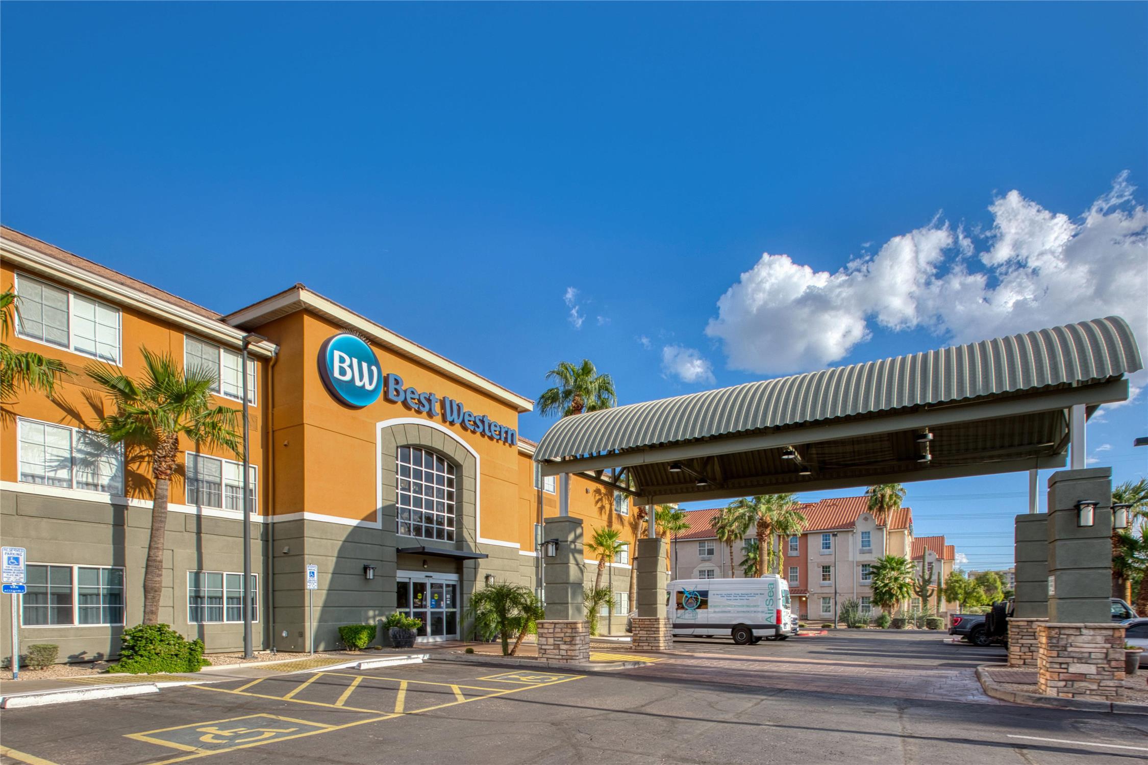 Best Western North Phoenix Hotel 69/76