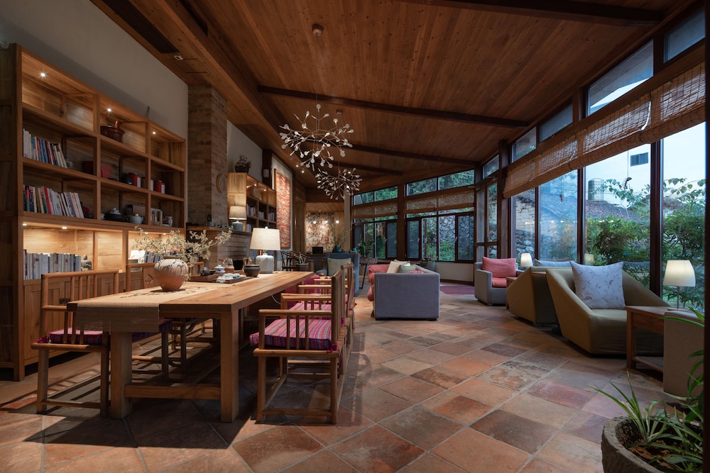 The Apsara Lodge 58/75