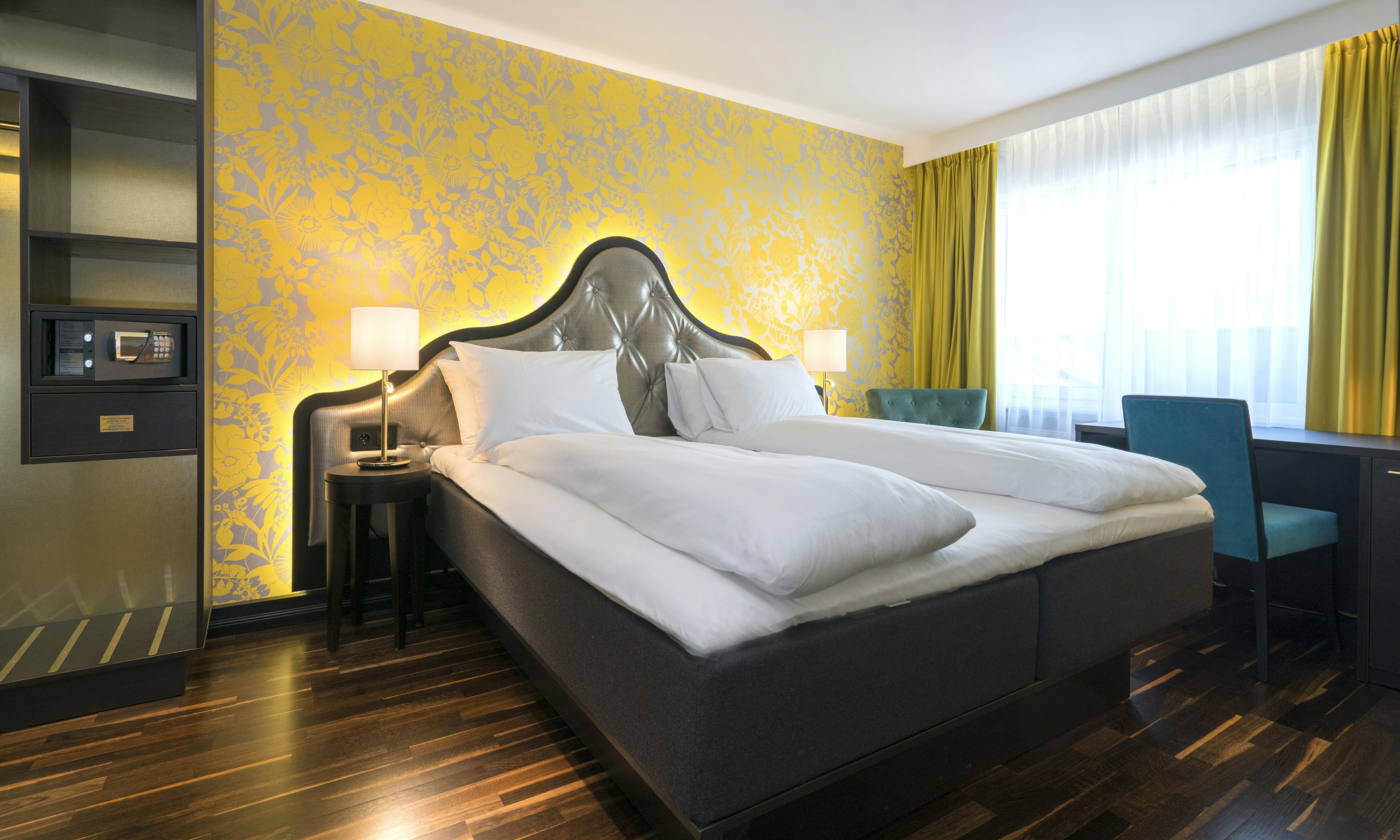 SUITE