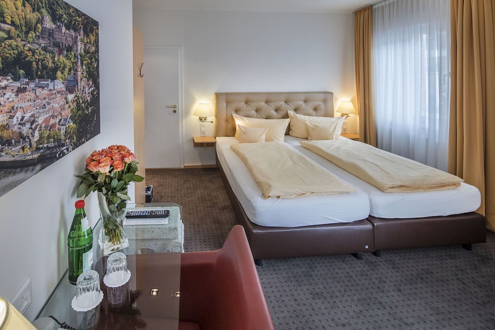 HOTEL HEIDELBERGER HOF 30/65