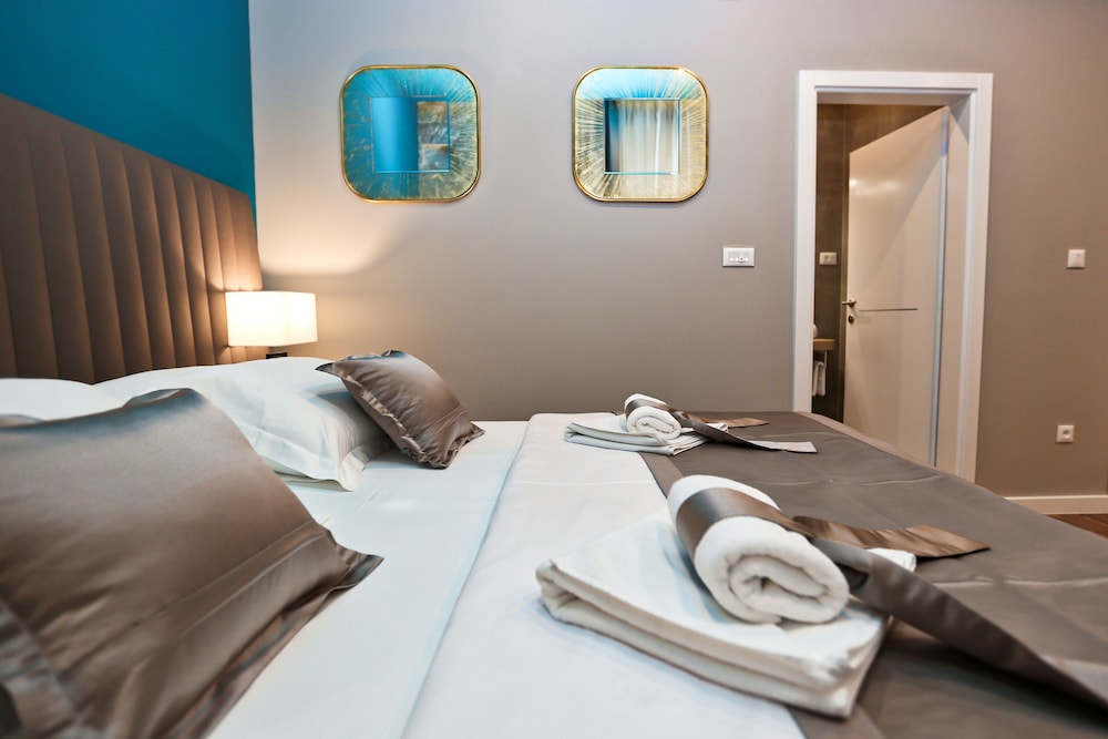 Riva Luxury Rooms 48/79