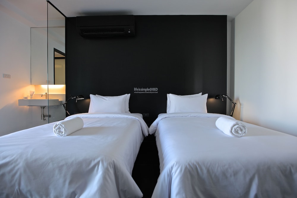 STANDARD, TWIN BEDS