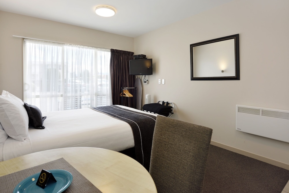 171 On High Motel 20/52