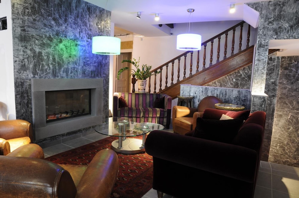 Hotel La Belle Meuniere 28/50