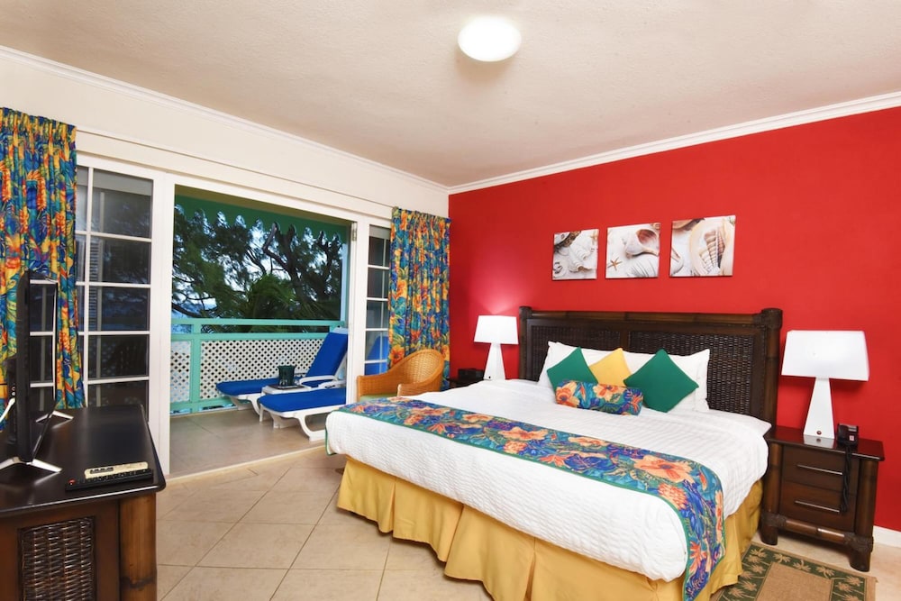 Coral Mist Beach Hotel 3/30