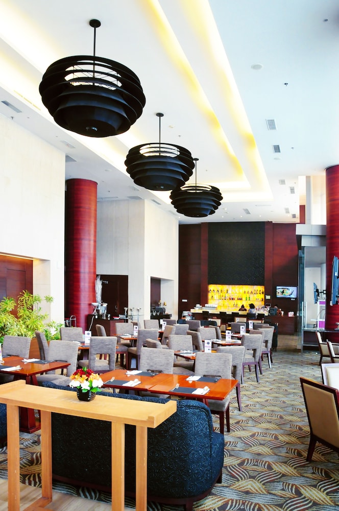SWISS-BELINN SKA PEKANBARU 54/64