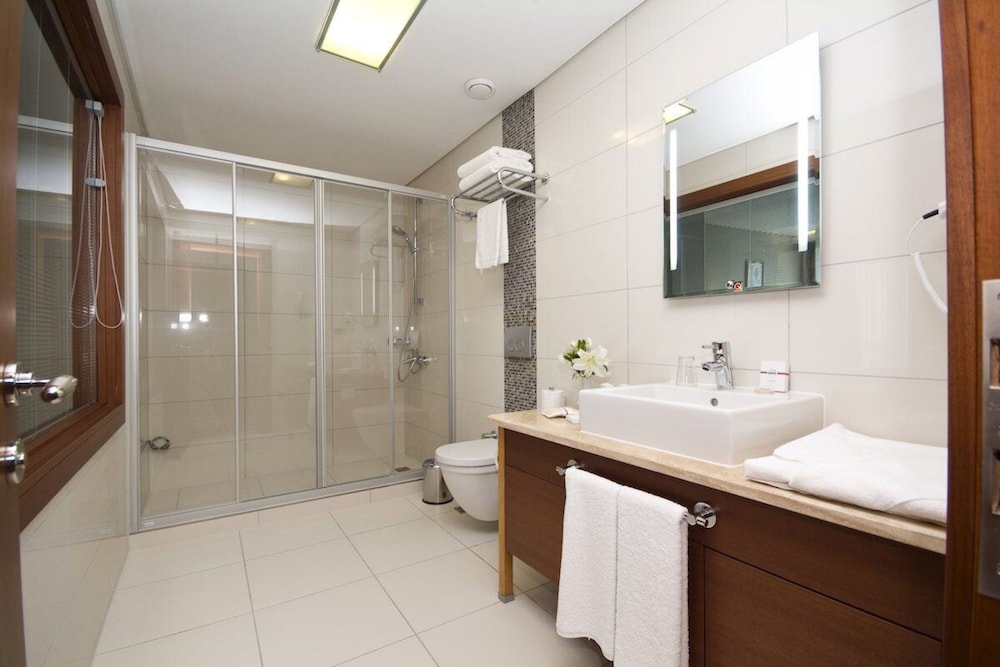 Innpera Hotel 49/50