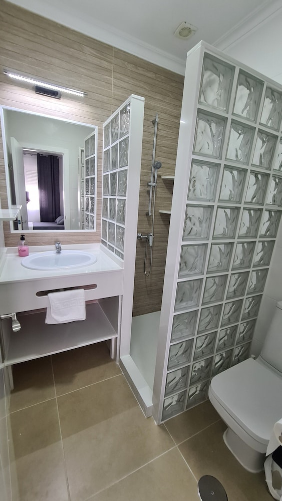 Hostal Malaga 39/50