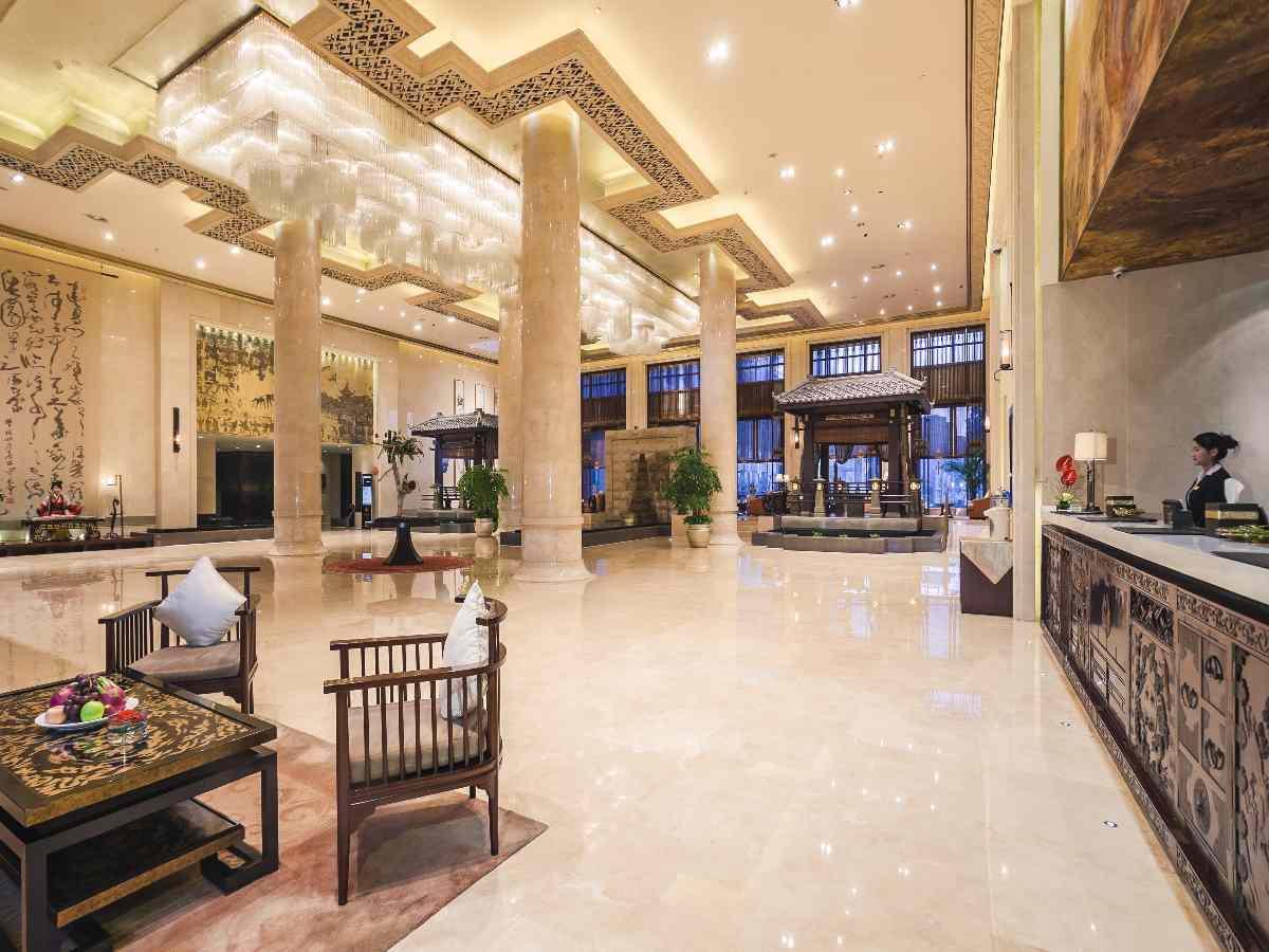 TONGQUETAI NEW CENTURY GRAND HOTEL 8/44