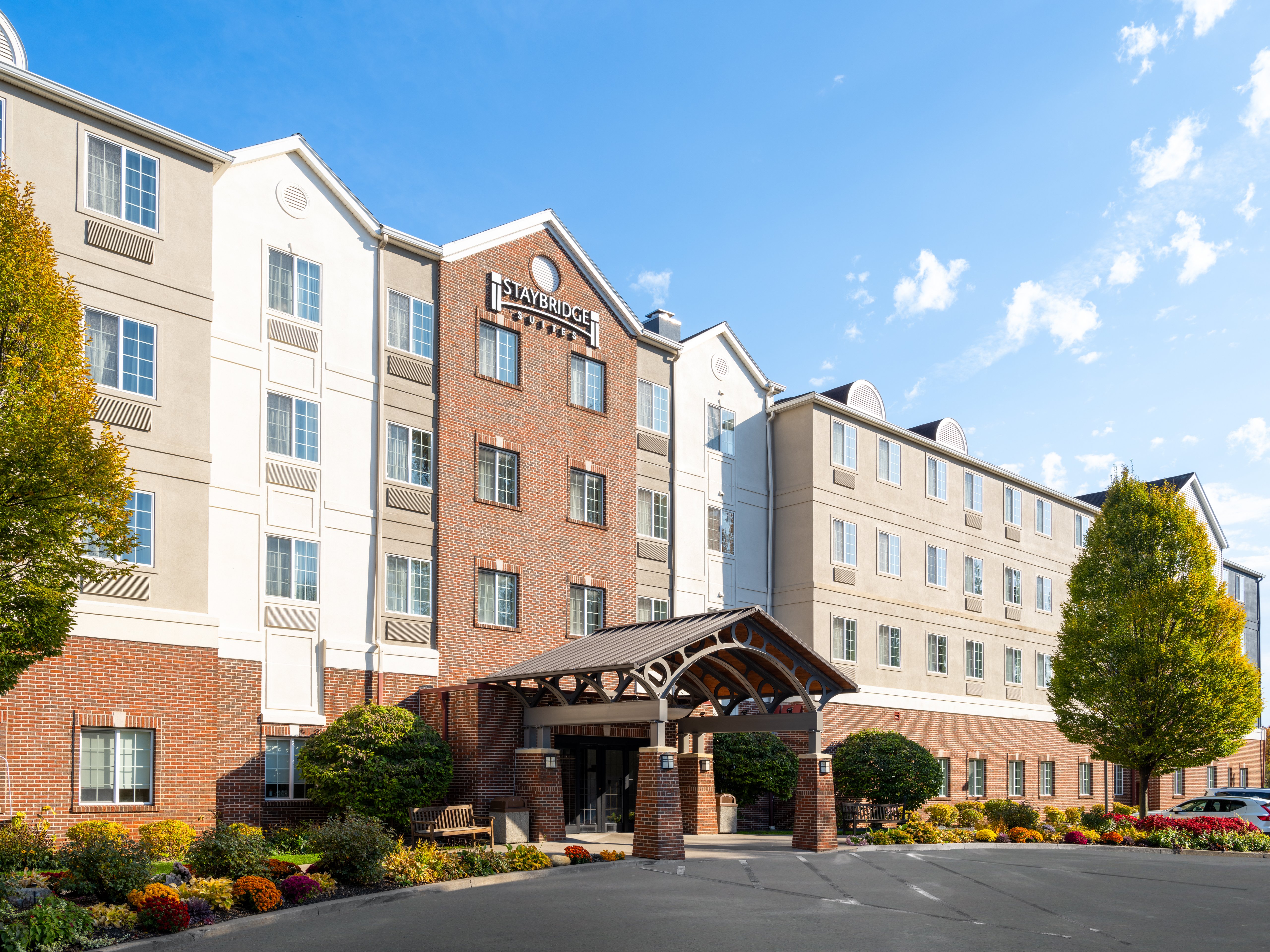 STAYBRIDGE SUITES ROCHESTER - UNIVERSITY 71/78