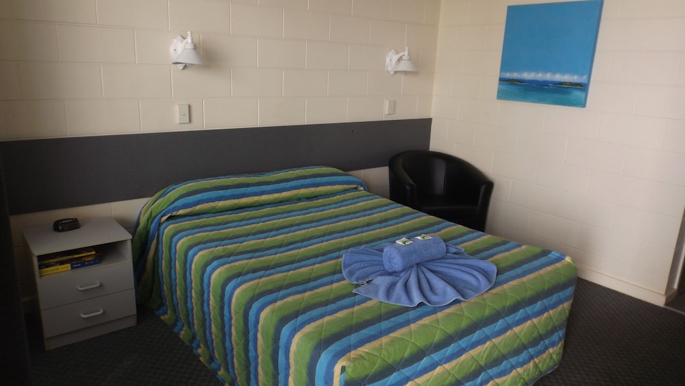 CENTRAL POINT MOTEL 11/61