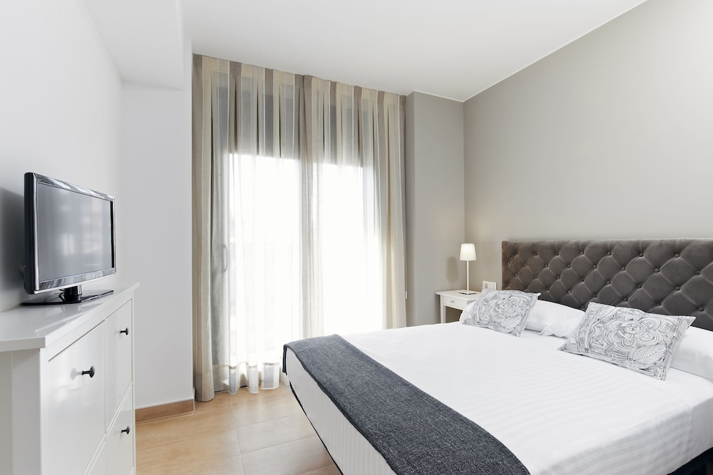 Gran De Gracia Apartments 6/24