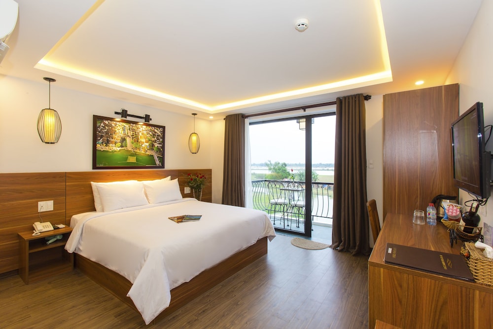 Riverside Impression Homestay Villa 37/65
