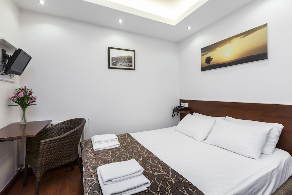 Buyukada Comfort Hotel 16/50