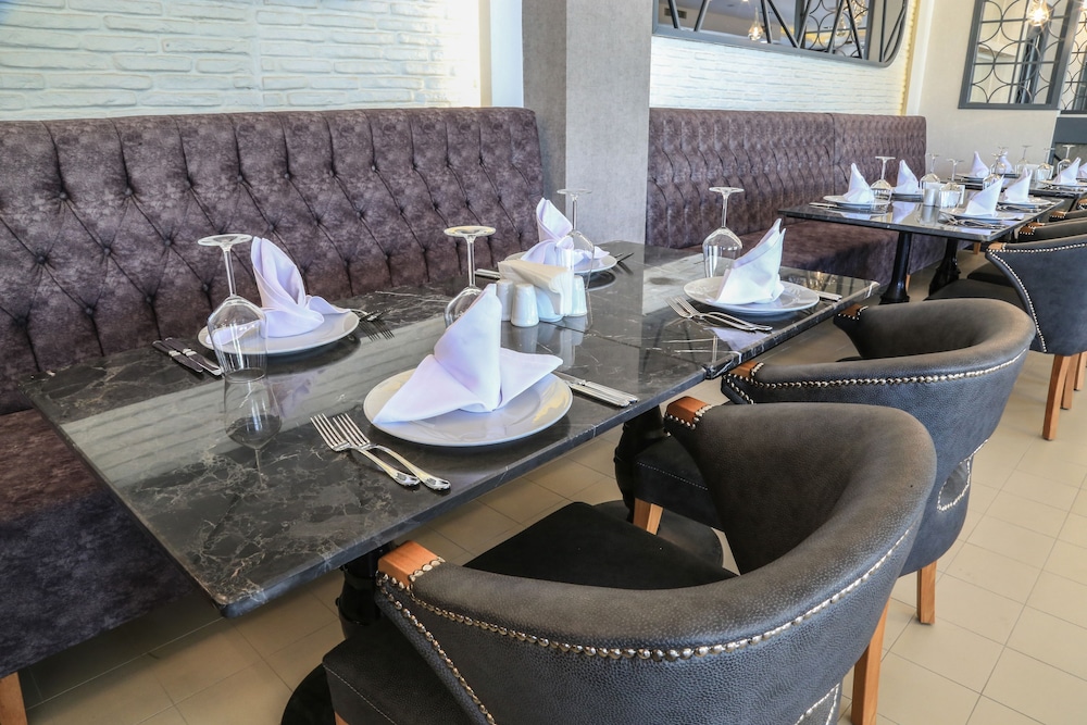 Aymira Hotel & Spa 30/48
