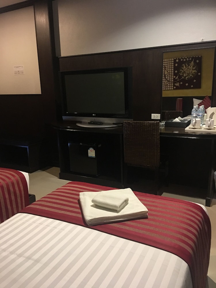 Maleedee Bay Resort 35/45