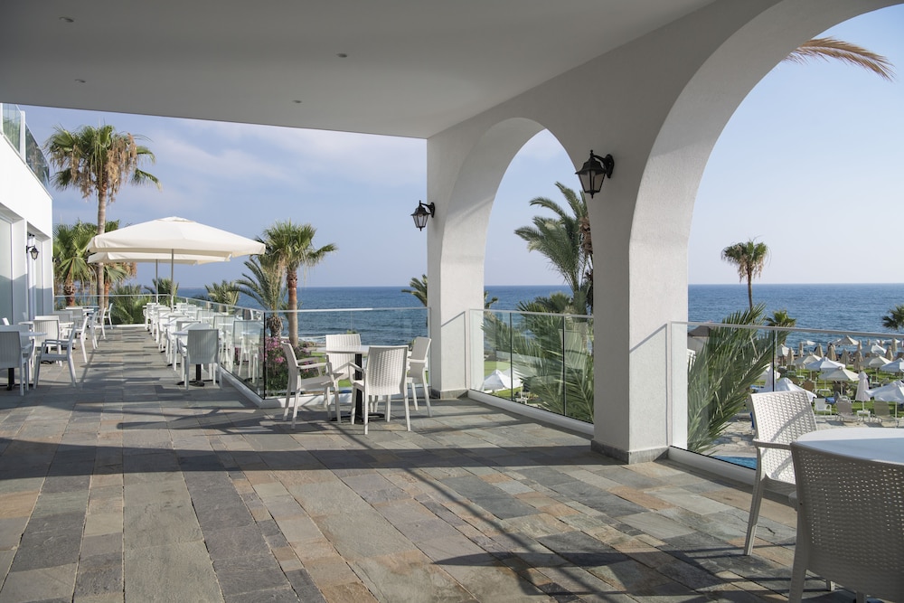 Akti Beach Hotel & Village Resort 20/68