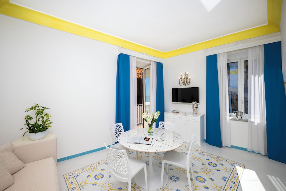 Villa Flavio Gioia 48/67