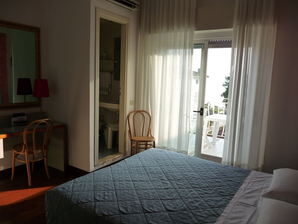 Hotel Luna 10/50