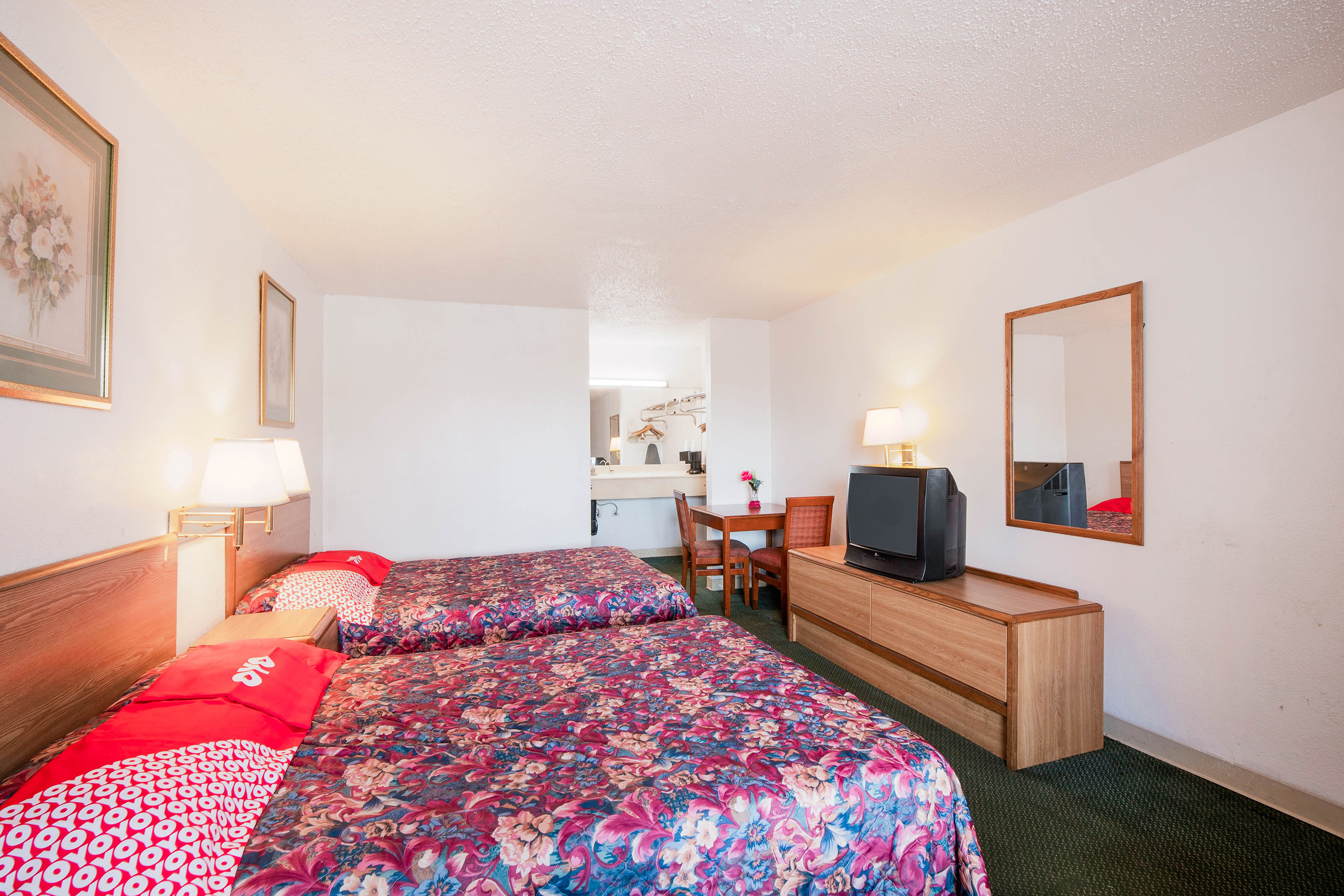 The Grand Inn 25/48
