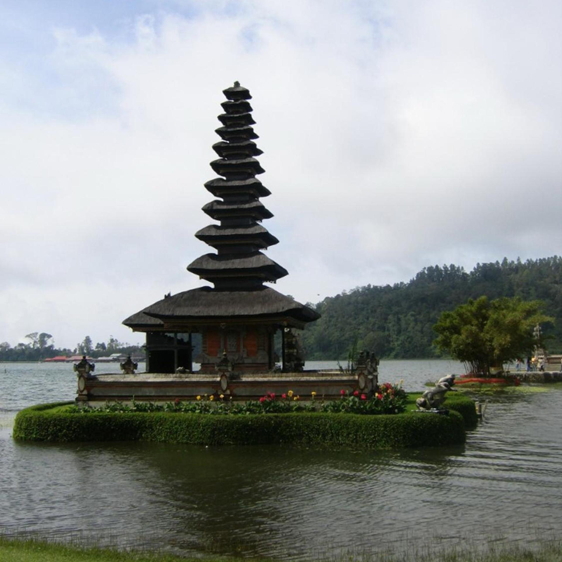 Banyualit Spa 'N Resort 46/52