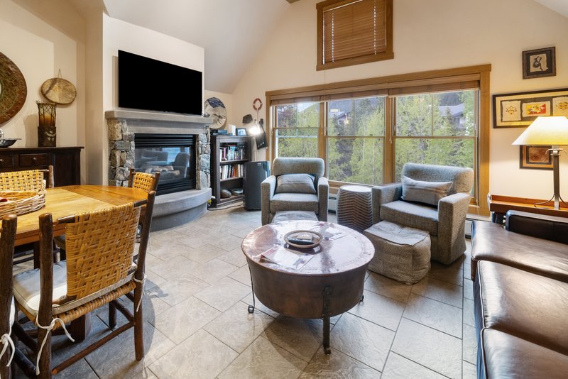 Jackpine & Black Bear Condos 24/32