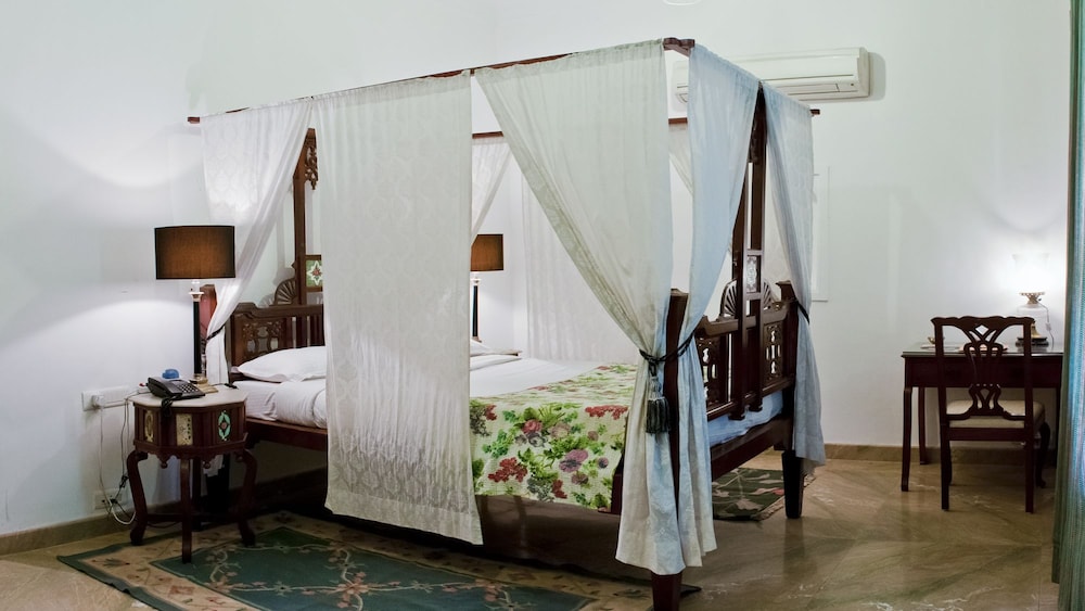 Neemrana's - Deo Bagh 31/48