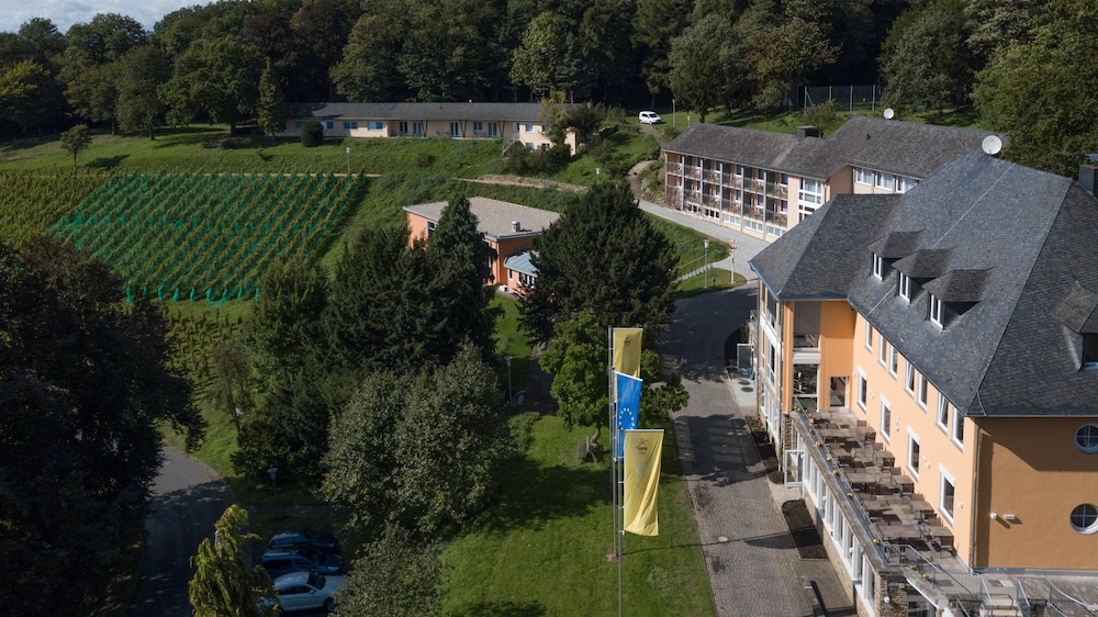 JUFA Hotel Konigswinter Bonn 47/50