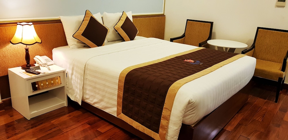 Huong Sen Annex Hotel 13/68