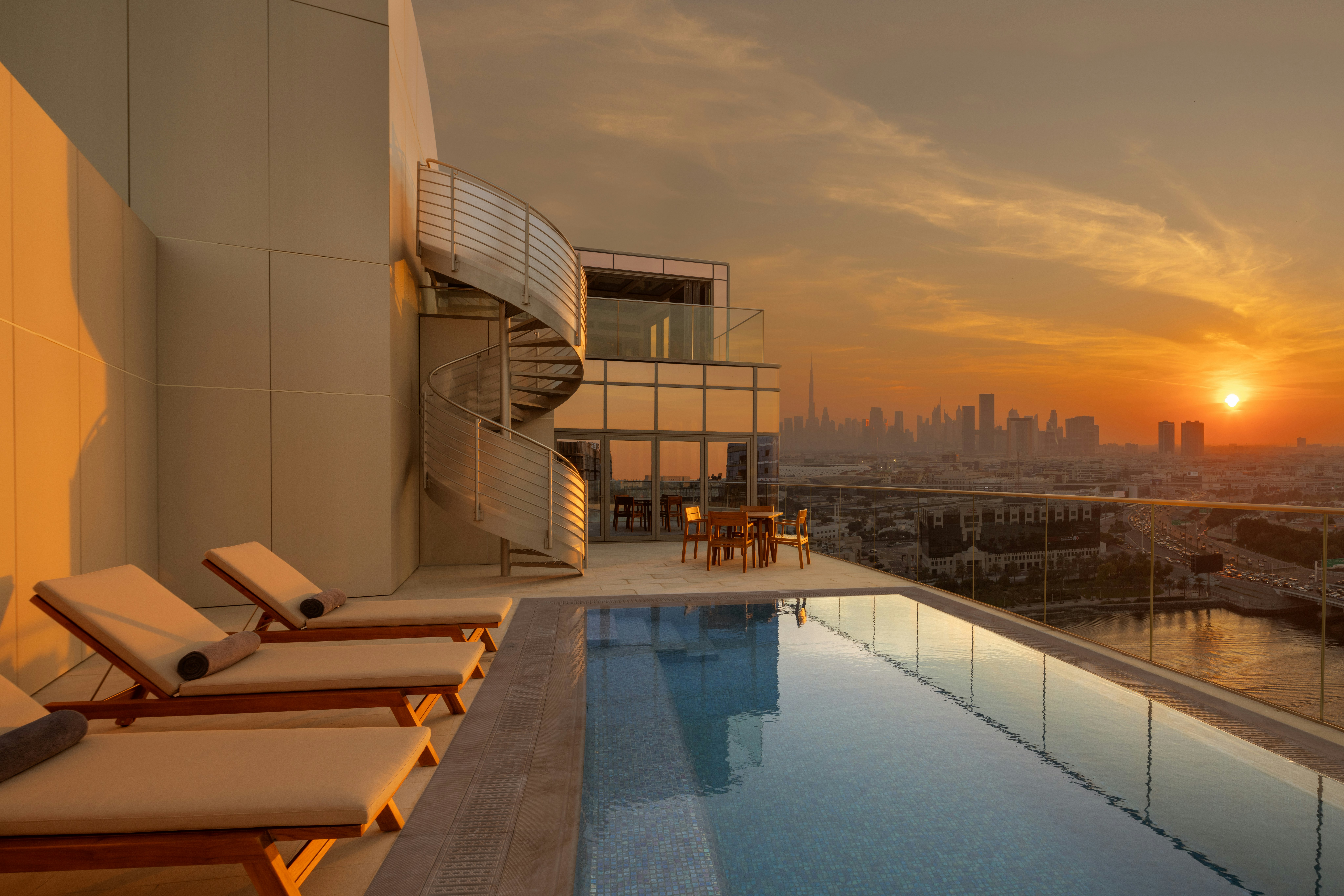 Hilton Dubai Creek Hotel & Residences 18/32