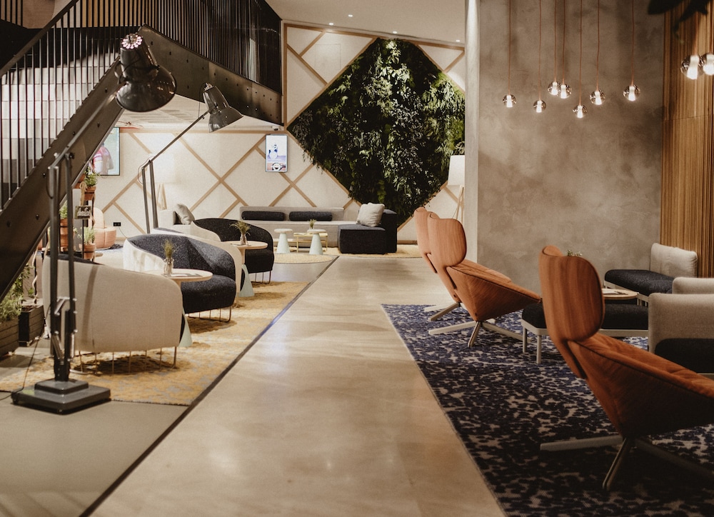 Novotel Sevilla 51/77