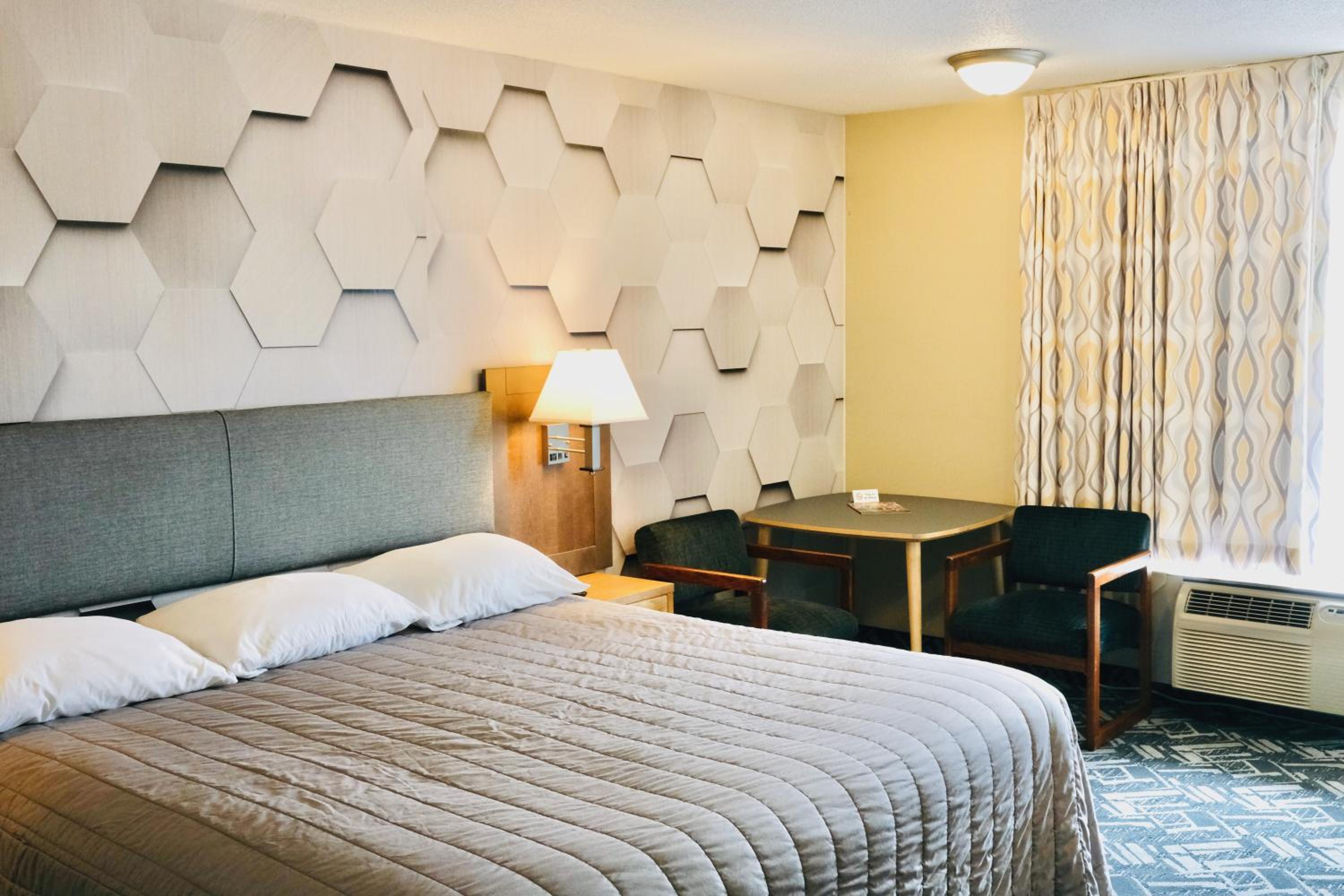 Superior, King Bed