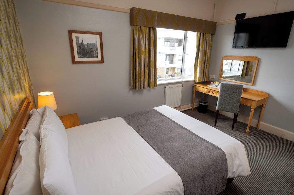 ROOM, DOUBLE BED