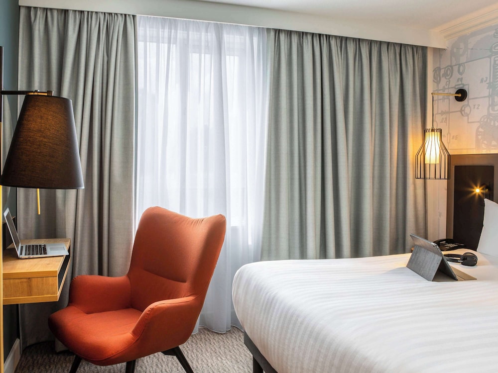 Mercure Birmingham West Hotel 14/63