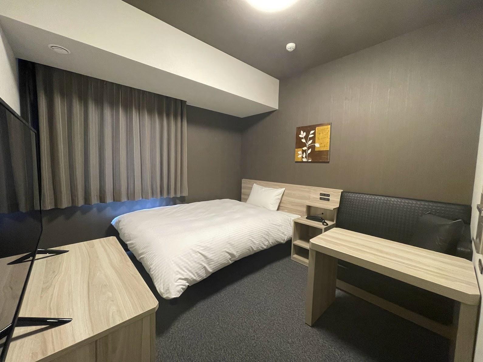 Room, Single, Electronic Cigarette Only