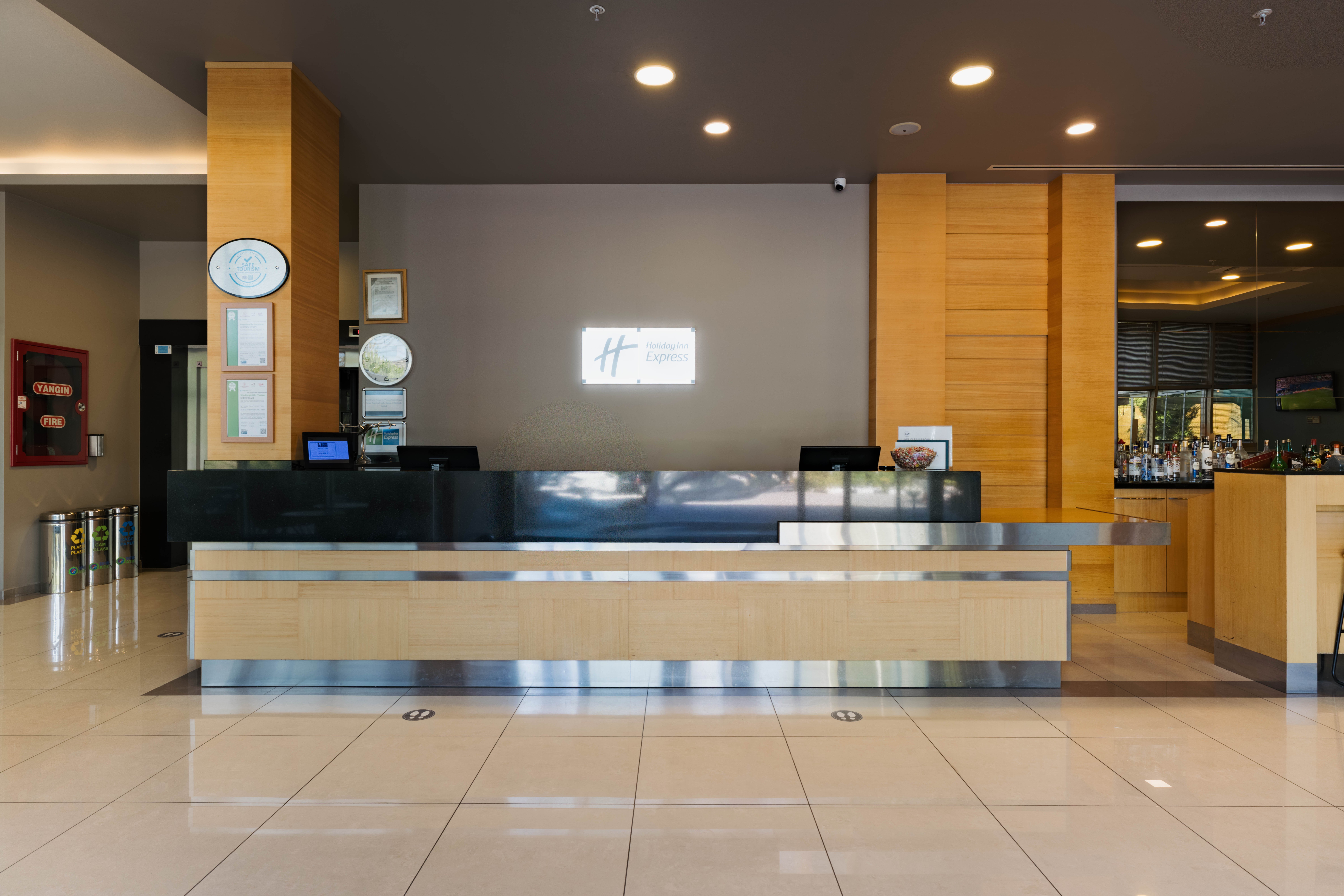 Holiday Inn Express Manisa - West 10/50
